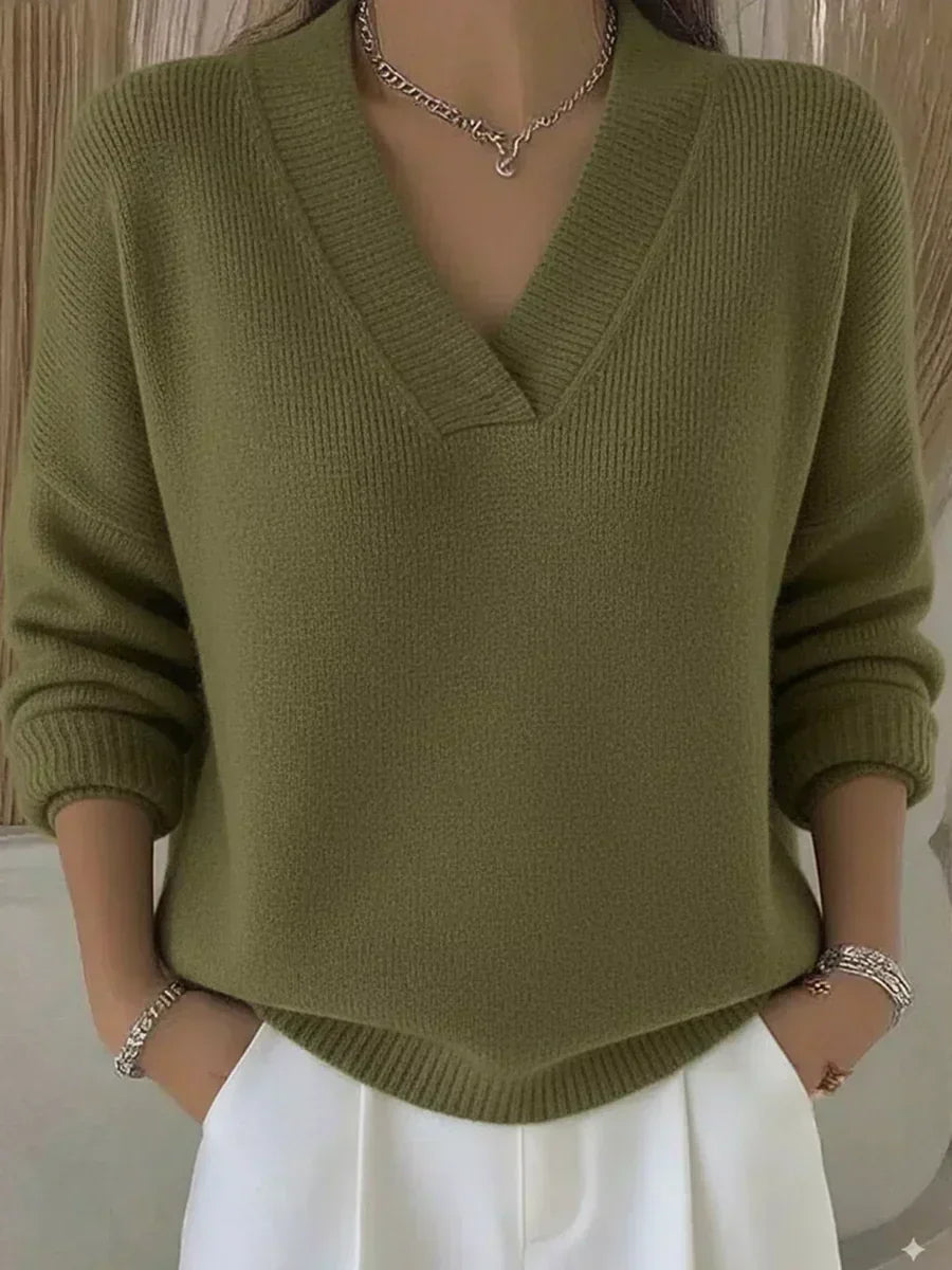 Ember – Relaxed V-Neck Sweater
